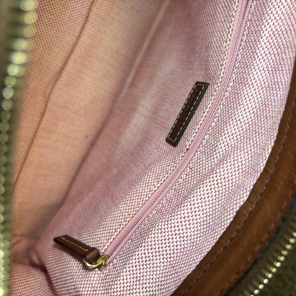 Dooney & Bourke - Picture 2 of 6